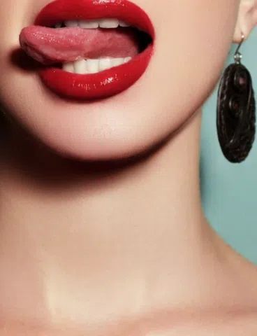 Moaning Fantasy Bitch