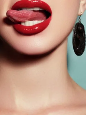 makes me wet knowing your stroking that hard cock