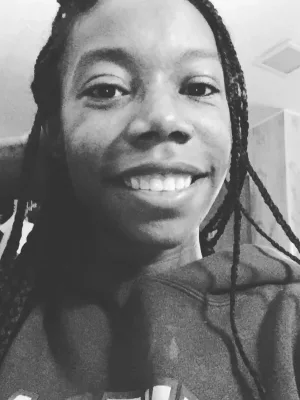 Nerdy girl looking to experiment!!