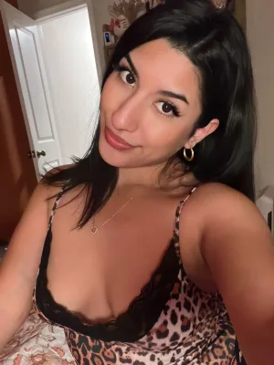 Petite Kinky Latina