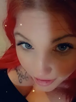 A very tempting girl that loves to tease and please