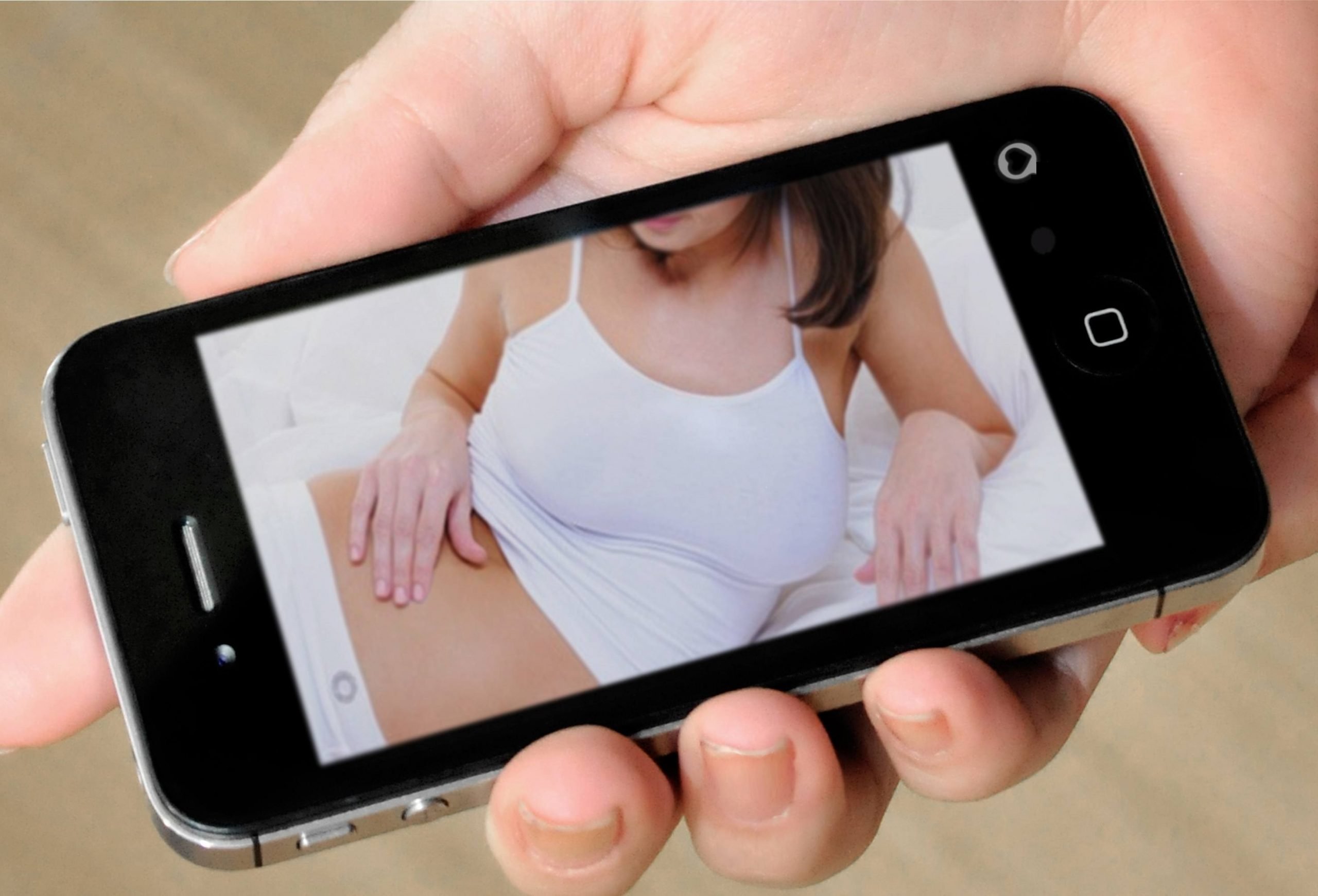 Sexting May be good for your health & the health of your relationship