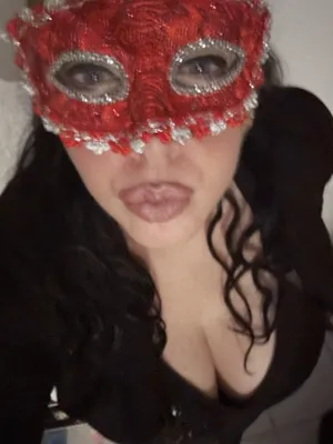 Sexy Simone All Taboos Welcome