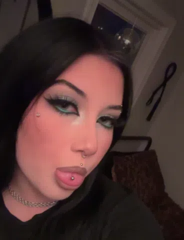 Molly Exposed
