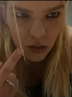 Blondes go wild