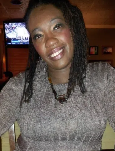 Sweet Ebony Huni