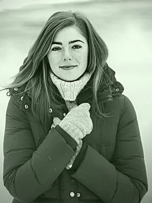 Former rich girl cut off from Daddys money looking to talk