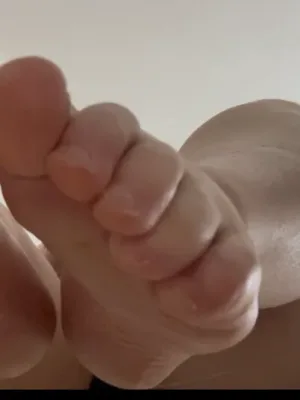 Worship feet