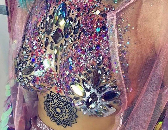 sparkle boobs
