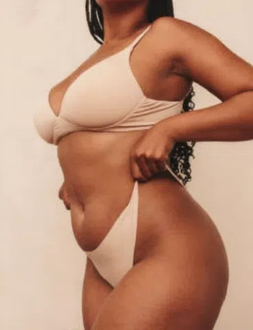Lonlely Lola