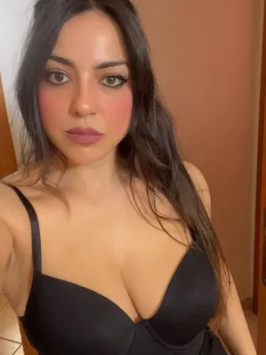 Sexy exotic italian all I want is your cum