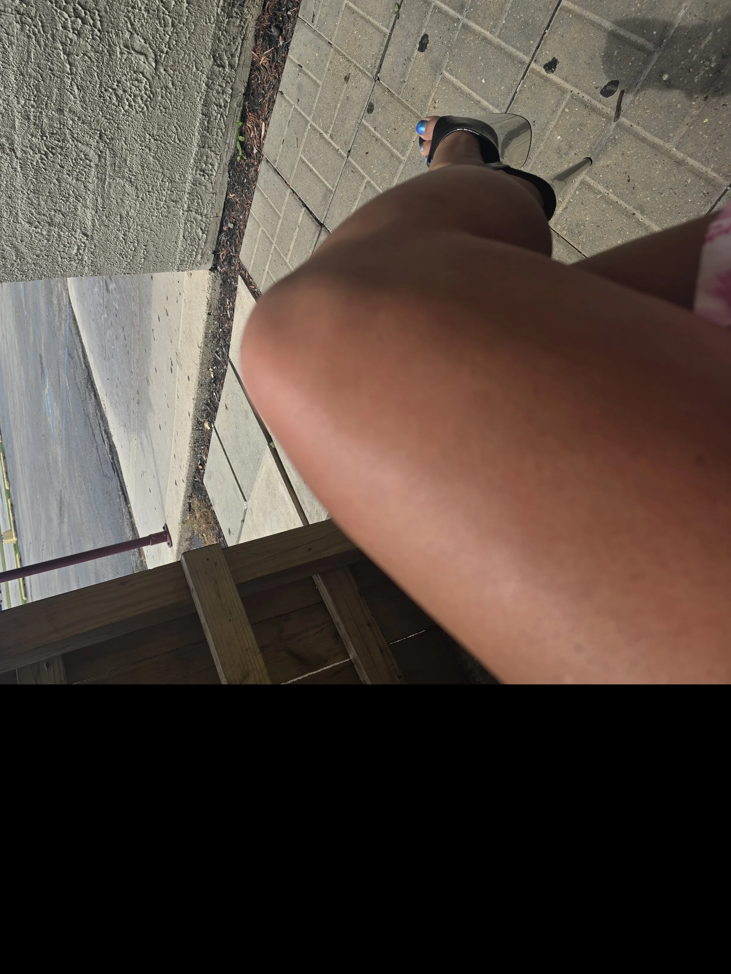Pretty feet 