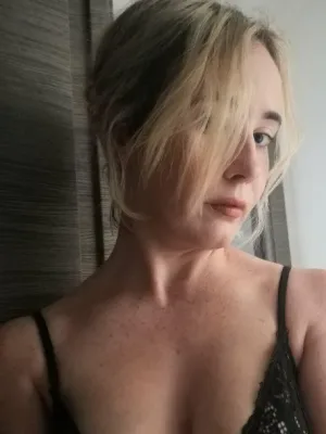 Dirty British blonde