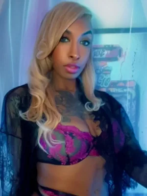 See My Curves In Lace