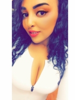 Super sexy Housewife