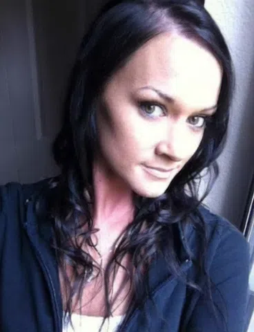 Would the REAL Miss Mary plz pick up X chat with the real me