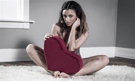 Strange Sex Saturday &ndash; Sex Pillows &ndash; TikToks newest sensation