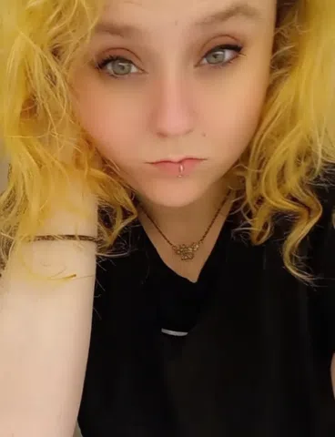 Roxie Steele