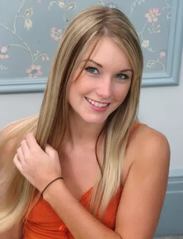 Juliana Looking 4 Love