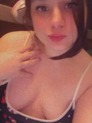 Luxiana Fox Your Ultimate Cougar Experience