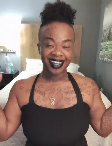 Dark goddess of humiliation
