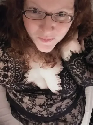 Naughty Housewife Marie