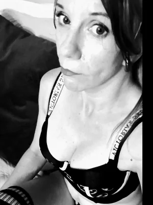 Bored housewife wants you in all her holes