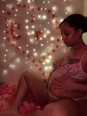 Pregnant and feeling a little lonely