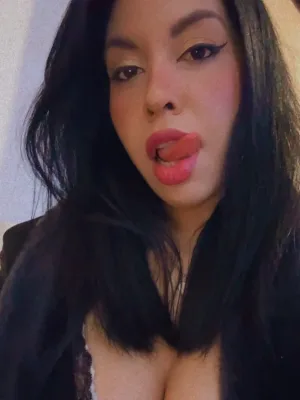 Luna Girlfriend