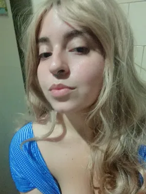 Cute latina looking for a boyfriend