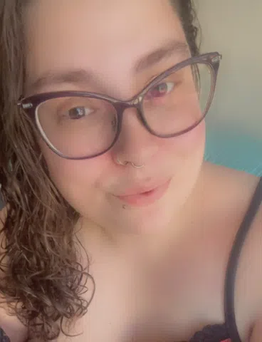 Cum keep this goddess company