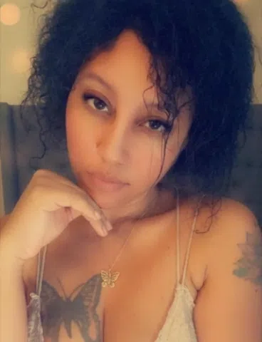 Penis Pumpers Ignore Line