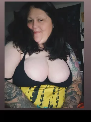 Message b4 cam2cam Mature Tattooed Fat Titted BBW Perverted Mother Slut