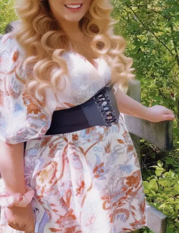 Pretty face thick waist