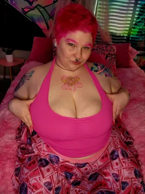 Switch, MILF, Hyper Femme Bimbo, Hedonist, Tattooed, Pierced, Artist, Orgasmic Muse, Witch