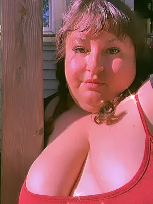 The Pig Queen is looking for her loyal pigs