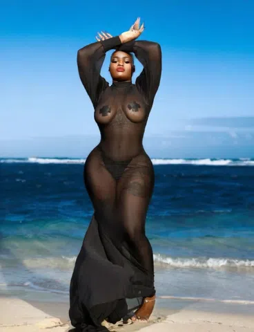 Mia Love being on her knee