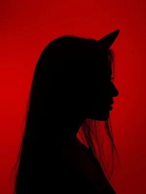 1 MESSAGE GETS 1 RISKY BLACKMAIL QUESTION