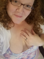 Sexy Redhead Loves Porn