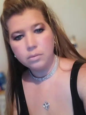 Sweet Southern woman that loves to treat her man like a king 