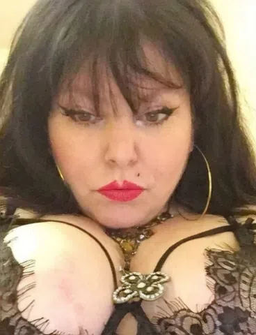 Dark Mistress Madeline