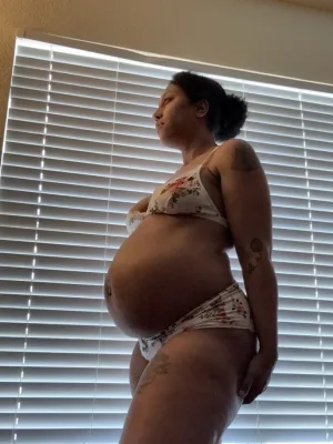 Pregnant and feeling a little lonely