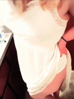 SweetBigBootyBlondie