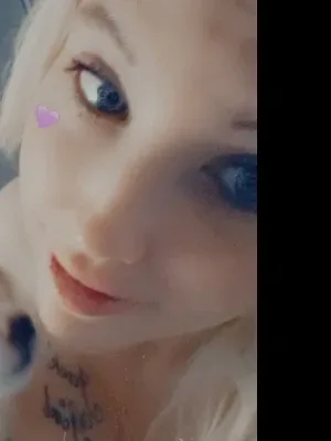 A very tempting girl that loves to tease and please