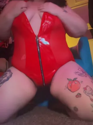 Submit to your Curvy Mommy Goddess