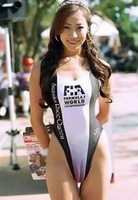 huge cameltoe