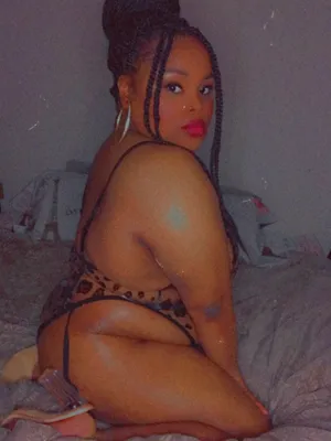 Goddess Ginger Ignore Line Jerk Off in silence