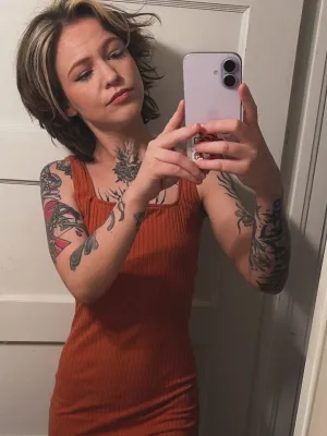 New here 5 ft tall submissive kinky red head