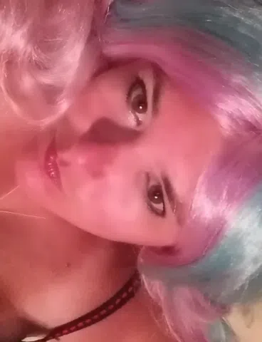 Miss K Wants to Chat