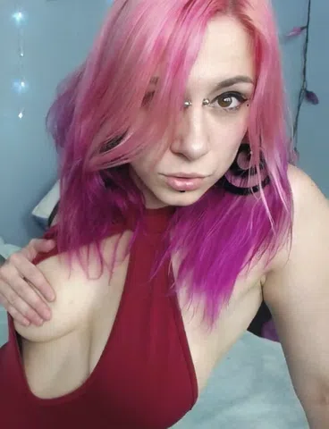 sexy funny canadian camgirl